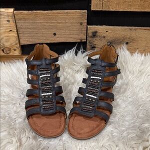 Cobb Hill Zion Gladiator sandal with beaded embellishments in black metallic 8.5